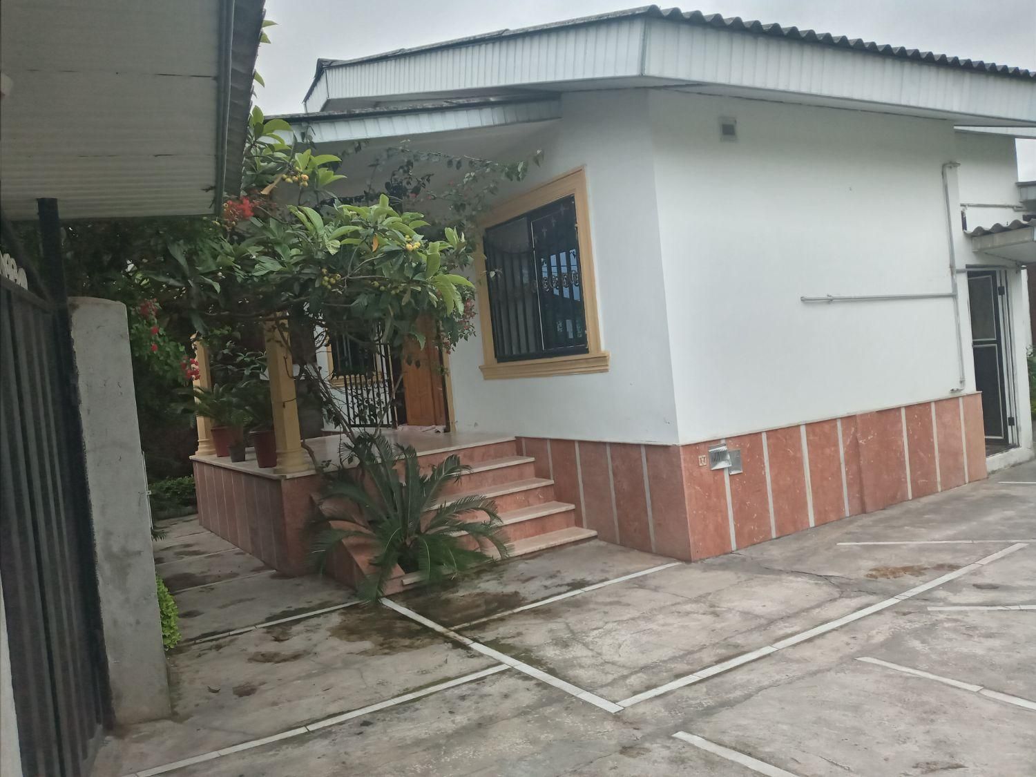 اجاره شبانه وماهیانه ویلا مرکزشهر|اجارهٔ کوتاه‌مدت ویلا و باغ|عباس‌آباد, |دیوار