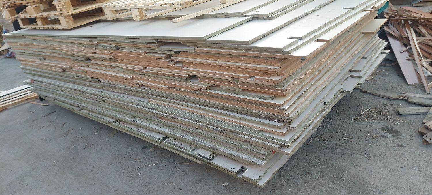 خرید وفروش ضایعات ام دی اف|عمده‌فروشی|تهران, فلسطین (میدان انقلاب)|دیوار