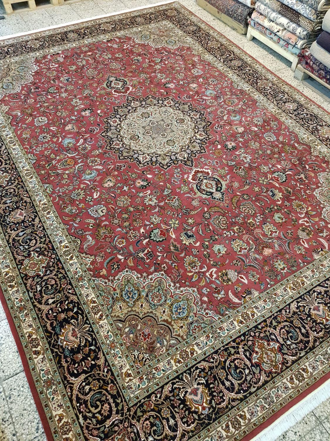 فرش دستباف تبریز ۱۲متری نقشه جوادقلم برهان ۵۰رج پر|فرش|تهران, بازار|دیوار