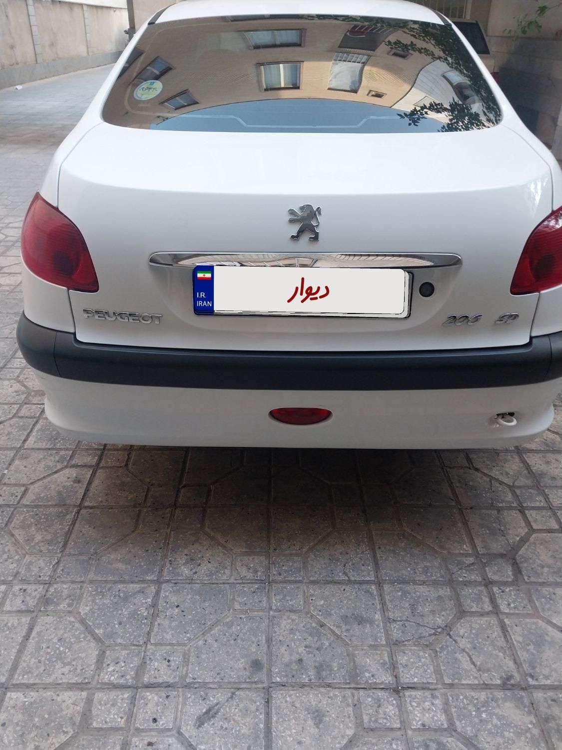 ۲۰۶ صندوقدار V8 مدل آخر ۹۹|خودرو سواری و وانت|تهران, شهر زیبا|دیوار