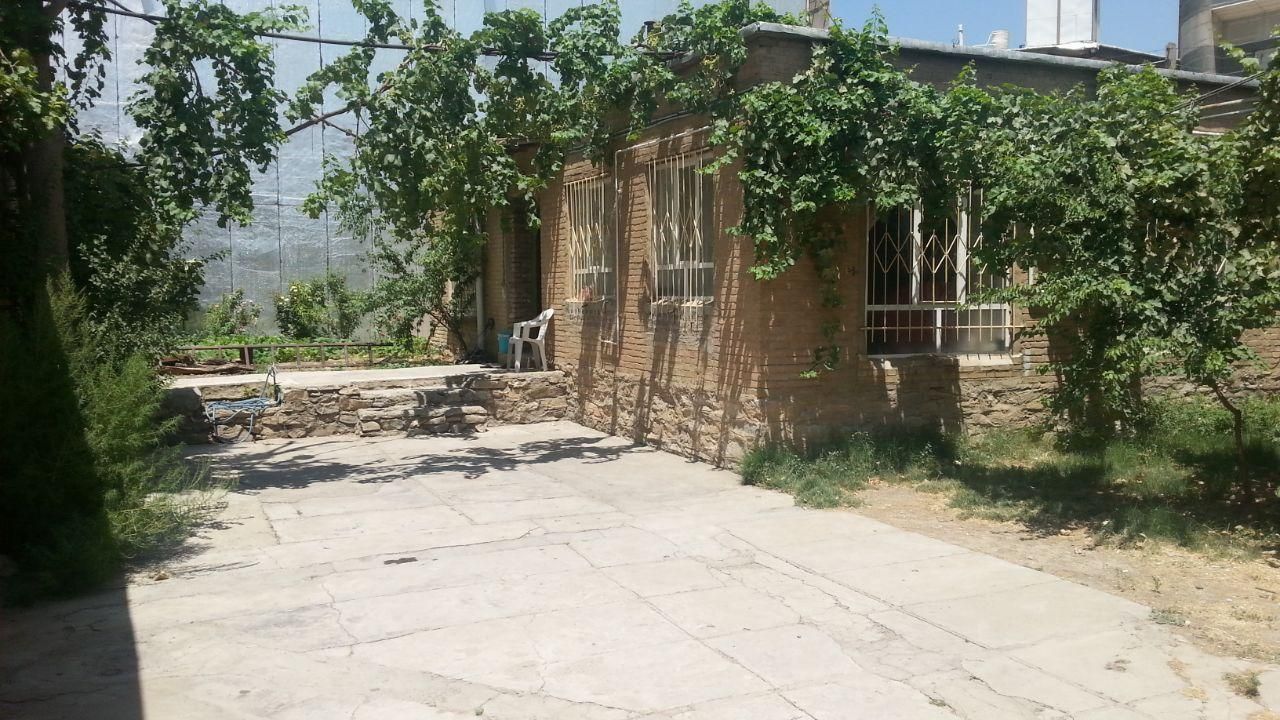سوئیت ومنزل اجاره نزدیک بازار(سویت)|اجارهٔ کوتاه‌مدت آپارتمان و سوئیت|بانه, |دیوار