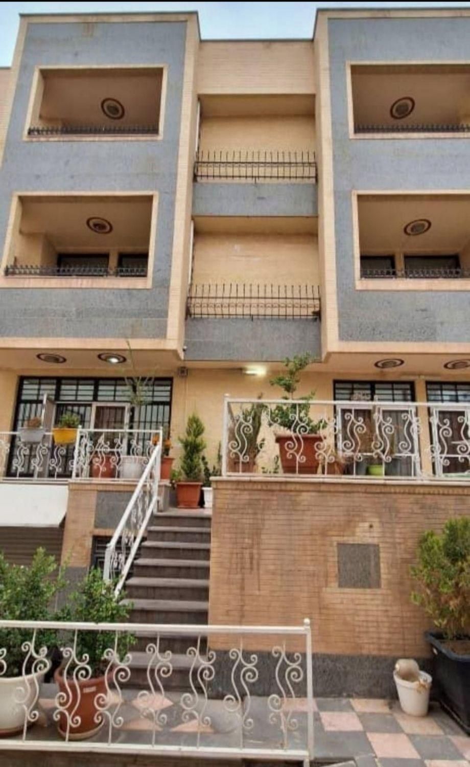 فروش  مجتمع  ۶واحدی ۸۳۰ متری|فروش دفتر کار، اتاق اداری، مطب|کرمان, |دیوار