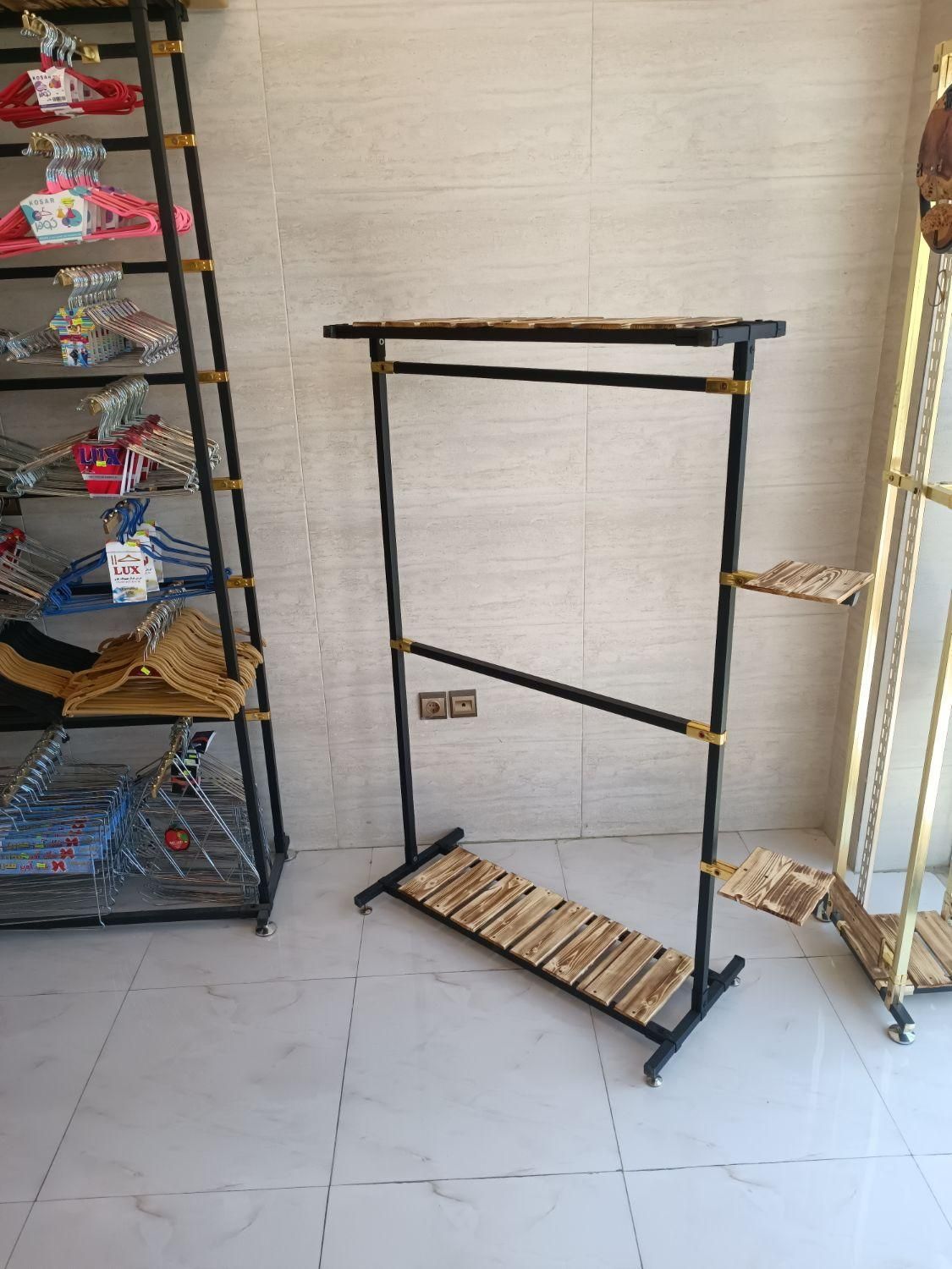 رگال دوطبقه بغل استند|جاکفشی، کمد، دراور|اصفهان, پوریای ولی|دیوار