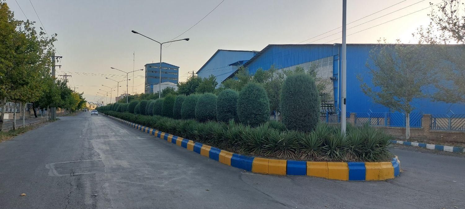 سوله وکارخانه فازغذایی شهرک صنعتی مشهد توس|فروش دفتر صنعتی، کشاورزی، تجاری|مشهد, سجاد شهر|دیوار