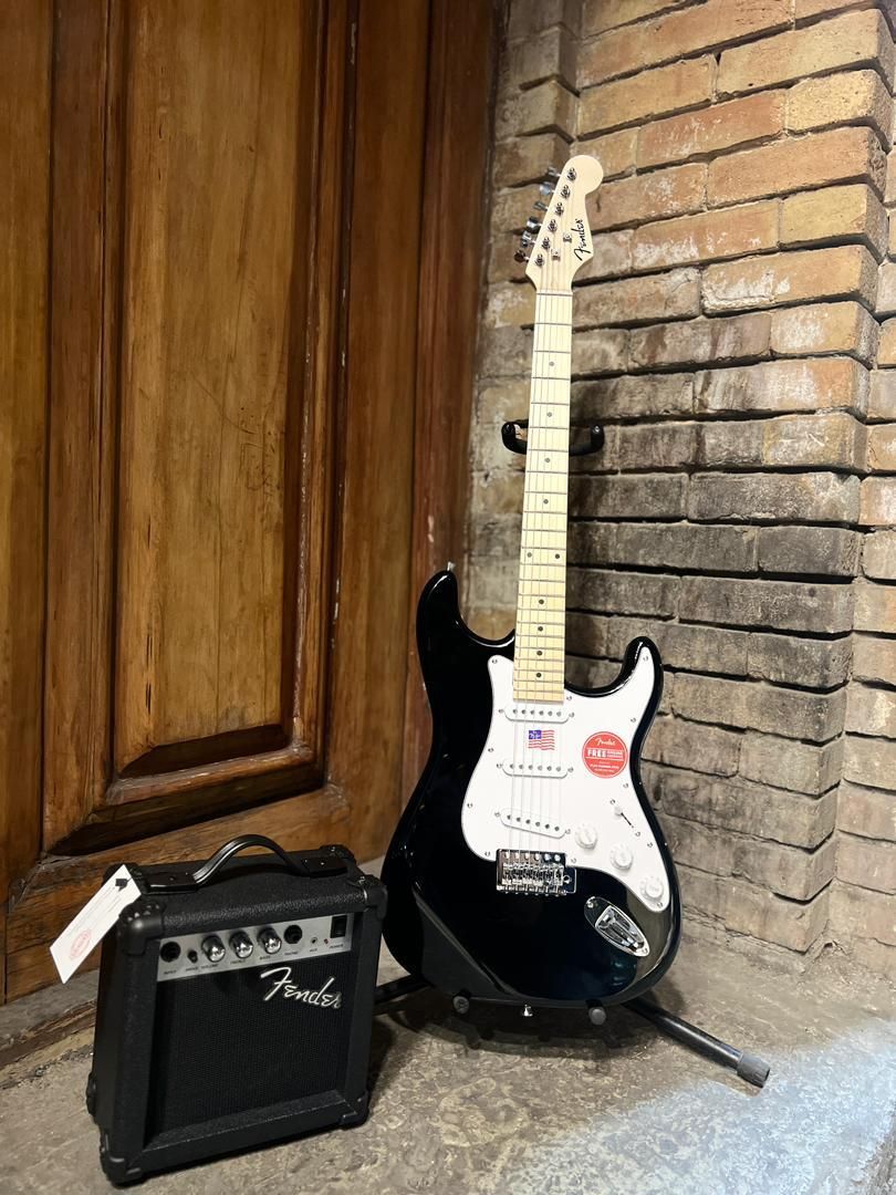 پک کامل electric Guitar Fender|گیتار، بیس، امپلیفایر|تهران, جمهوری|دیوار