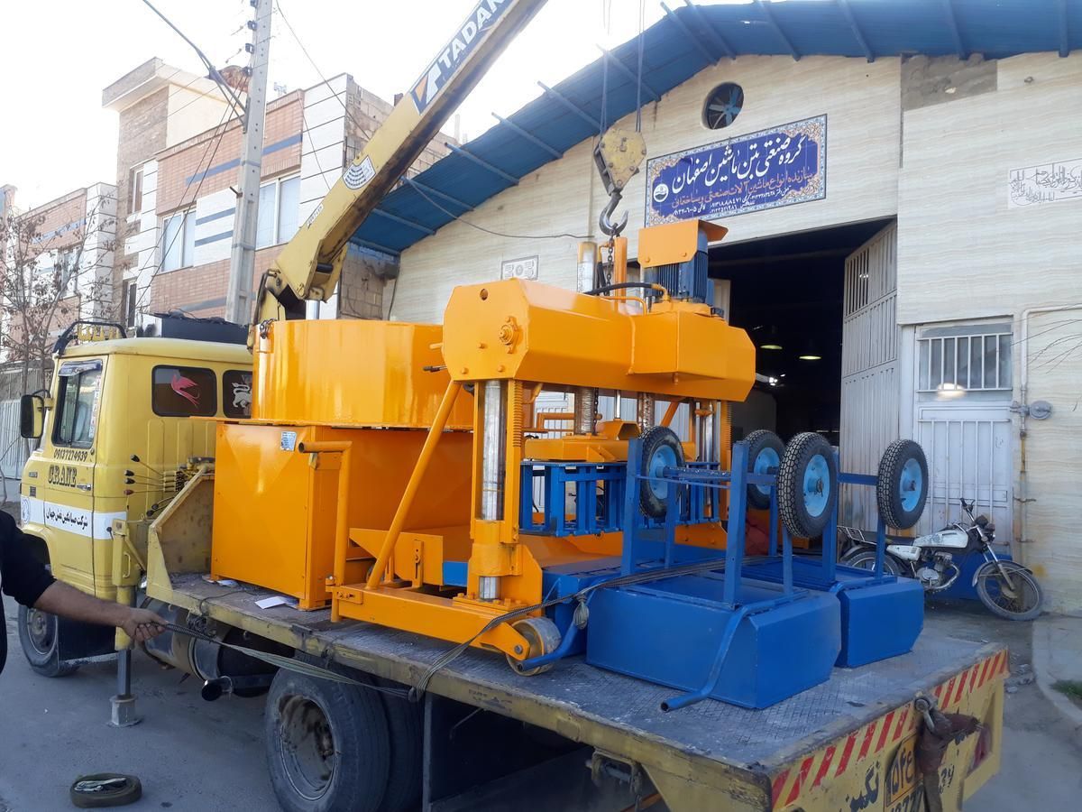 بلوک زن جدول زن|ماشینآلات صنعتی|اصفهان, رهنان|دیوار