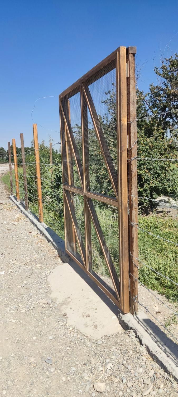 نصب حصار فنس سیم خاردار و شید|خدمات باغبانی و درختکاری|خمینیشهر, |دیوار