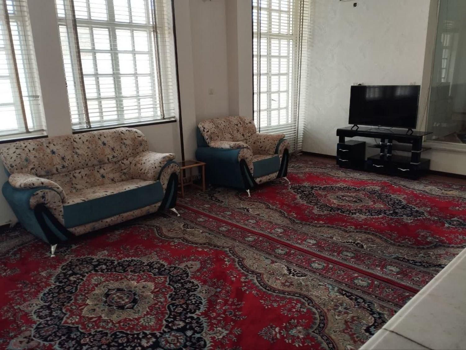 سوییت تمیز و با پارکینگ نزدیک بیمارستان افشار|اجارهٔ کوتاه‌مدت آپارتمان و سوئیت|یزد, |دیوار