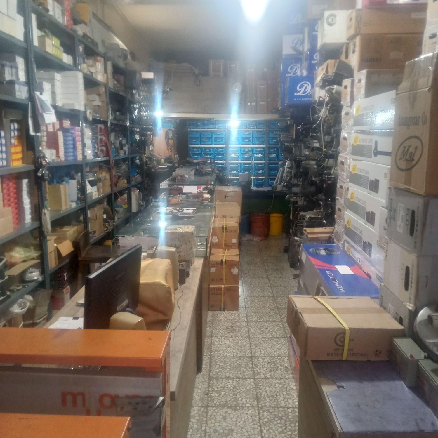 فروش و تعمیر جک درب پارکینگ و کرکره برقی قفل برقی|مصالح و تجهیزات ساختمان|تهران, استاد معین|دیوار