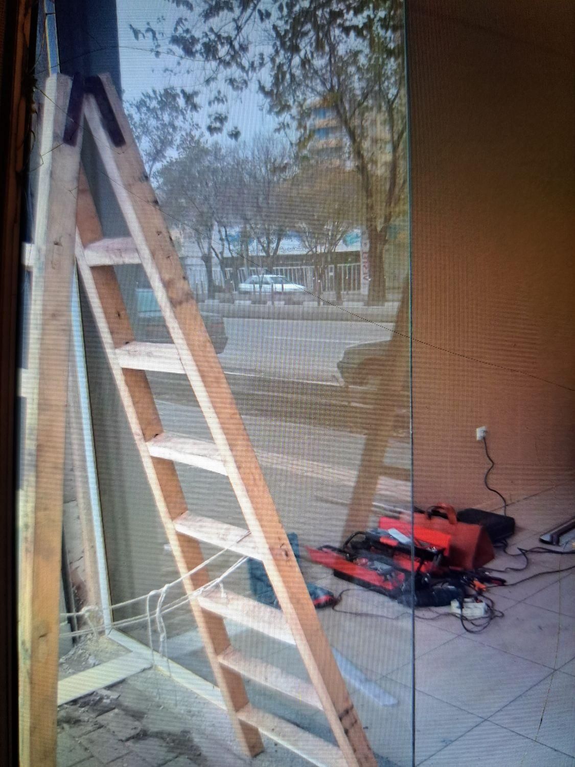 تعمیرات شیشه سکوریت|خدمات پیشه و مهارت|تبریز, |دیوار