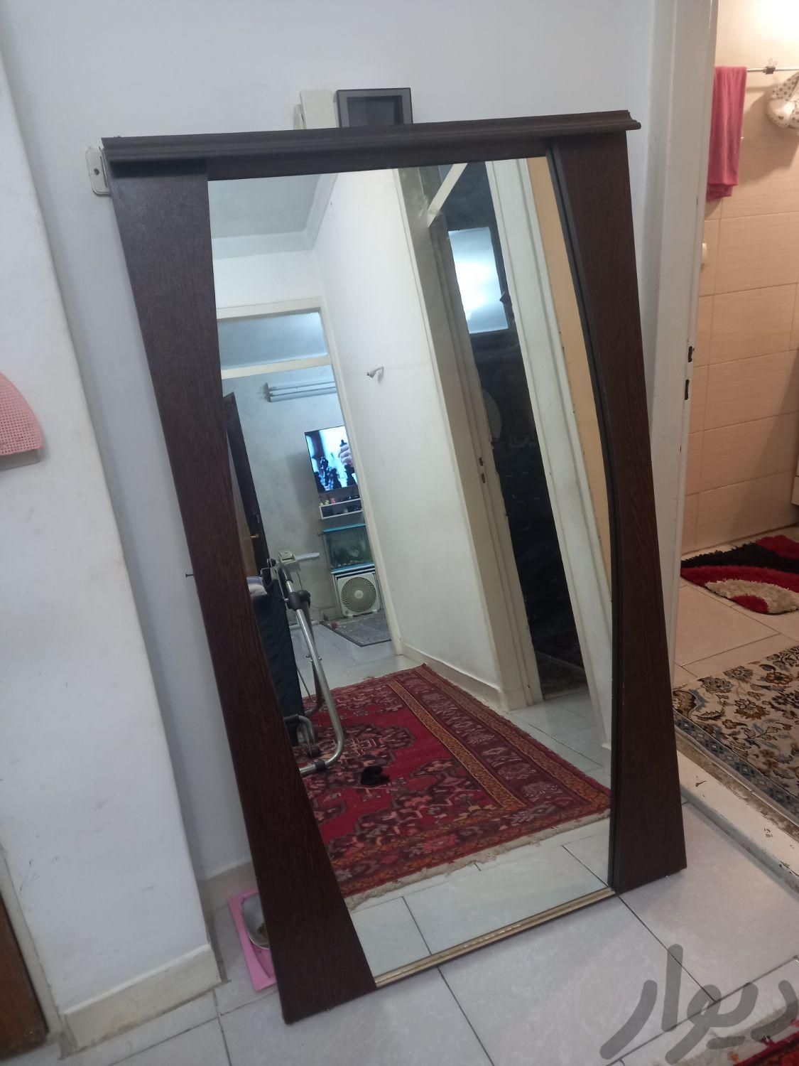 اینه|آینه|تهران, دردشت|دیوار