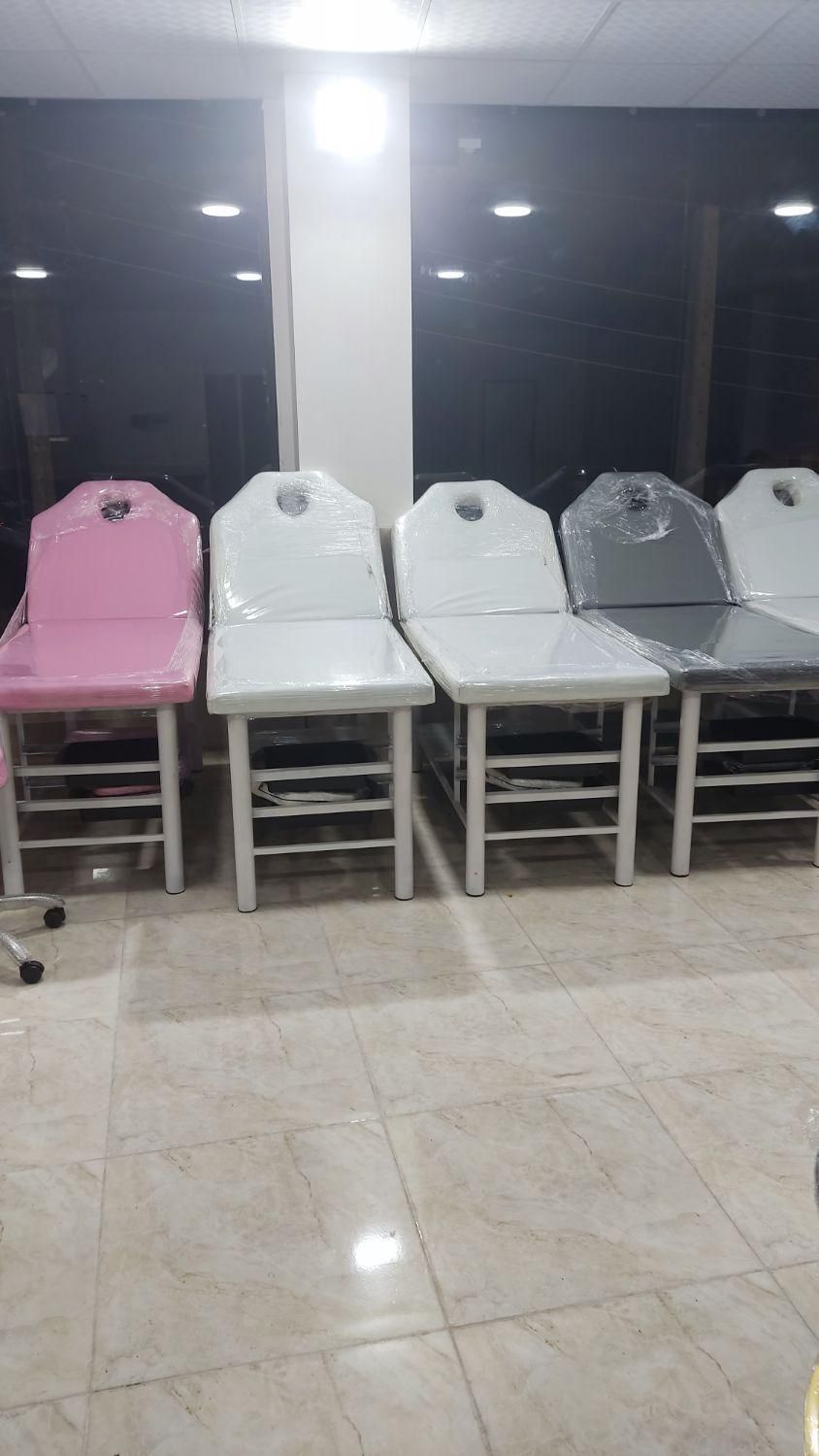 تخت مژه دوتیکه|آرایشگاه و سالن‌های زیبایی|رشت, امین الضرب|دیوار