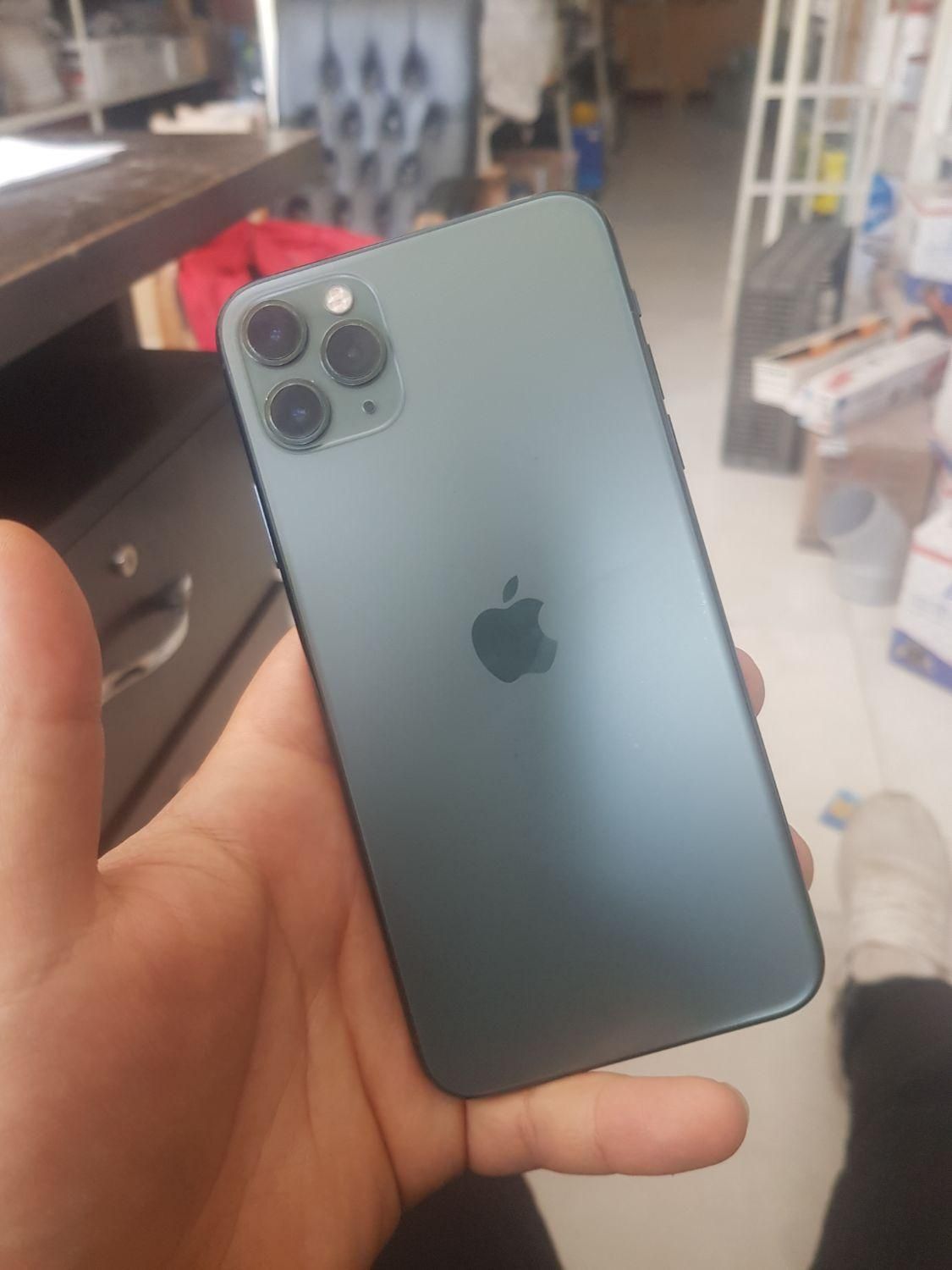 اپل iPhone 11 Pro Max با حافظهٔ ۲۵۶ گیگابایت|موبایل|محمدشهر, |دیوار