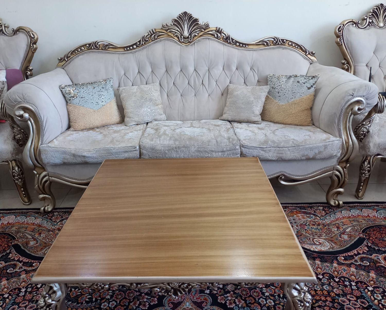 مبلمان کلاسیک ۷نفره همراه با ناهار خوری ۴نفره|مبلمان خانگی و میز عسلی|تهران, پونک|دیوار