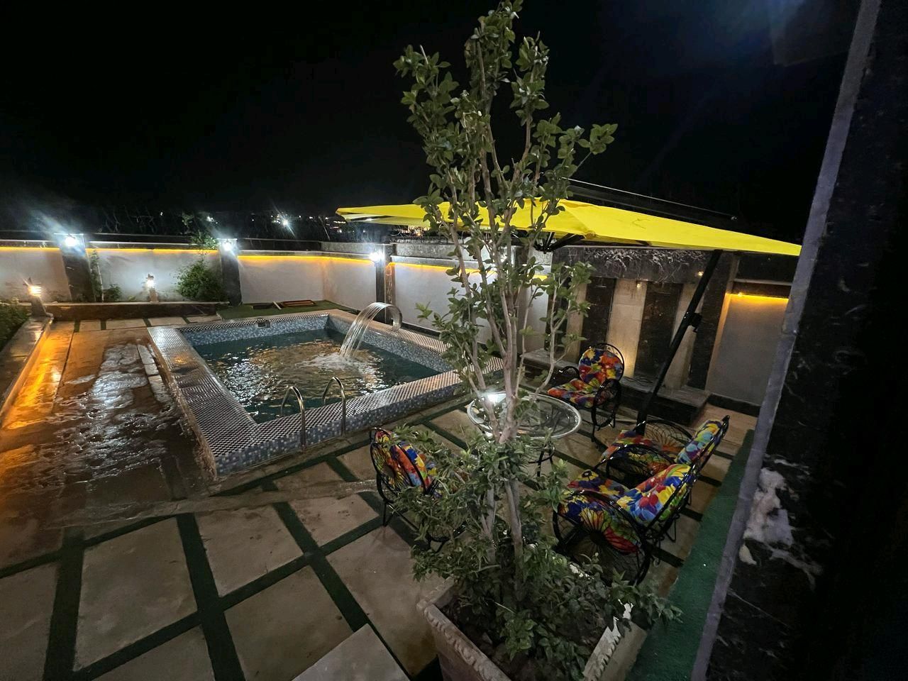 باغ ویلایی 330 متر 120بنا در مهرآباد رودهن|فروش خانه و ویلا|رودهن, |دیوار