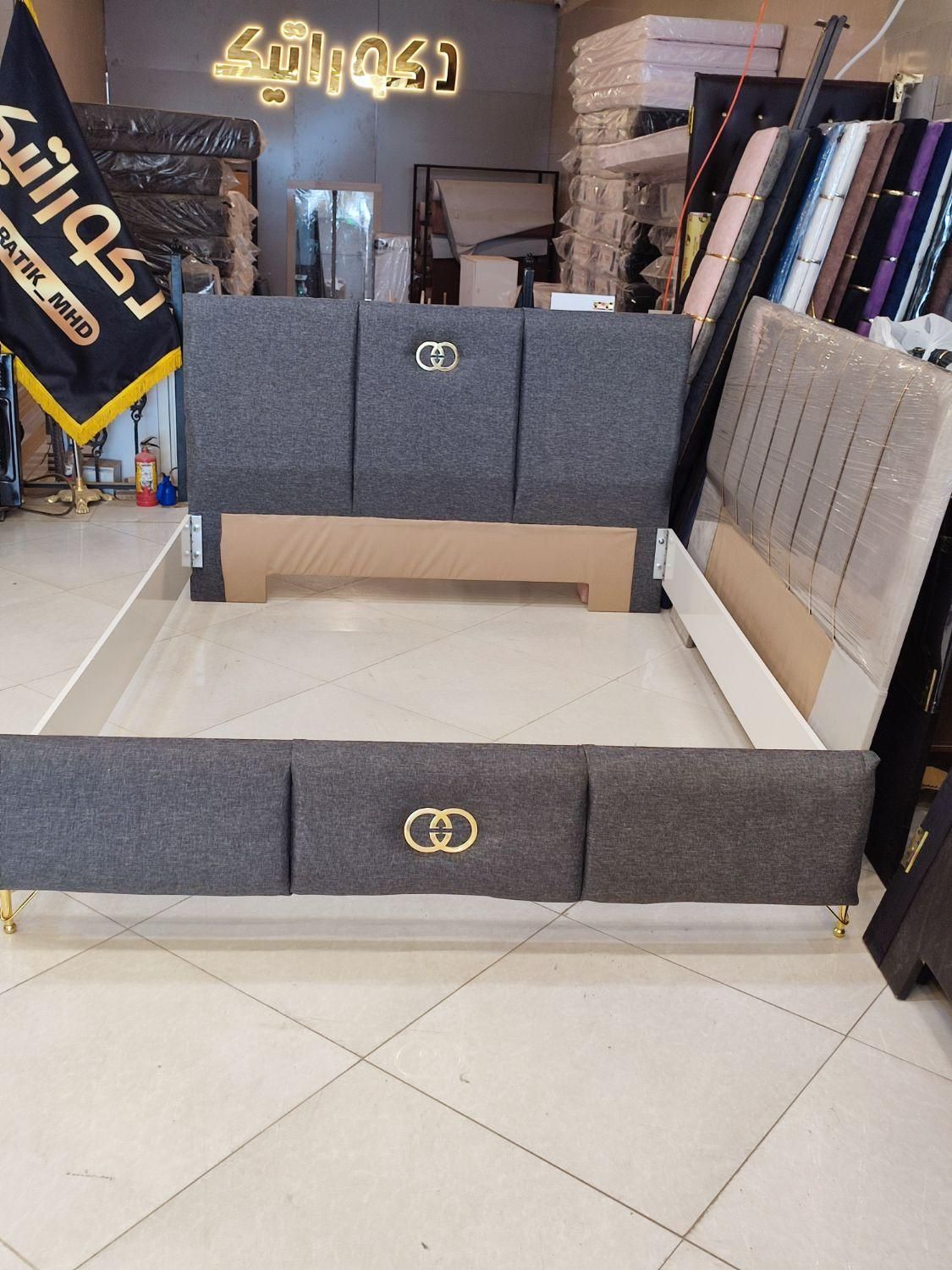 تخت خواب آپارتمانی دکوراتیک|تخت و سرویس خواب|مشهد, زمرد|دیوار