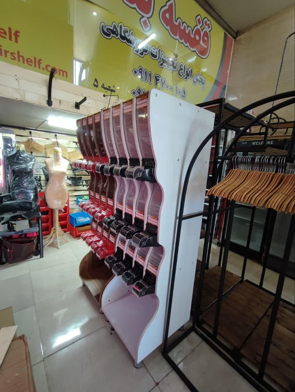 استند اکاربو.استند مخزن دار .استند حبوبات و خشکبار|فروشگاه و مغازه|رشت, حومه رشت|دیوار