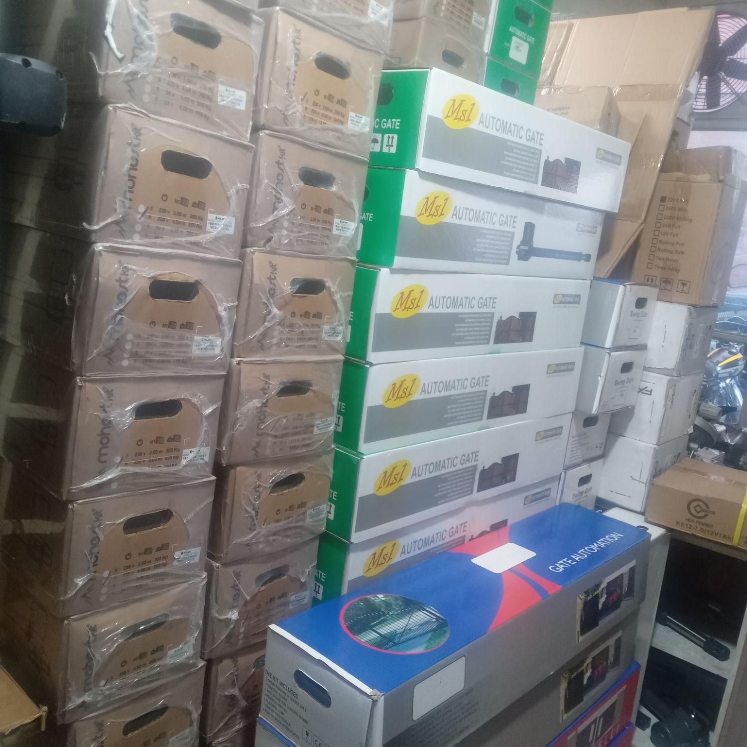 فروش و تعمیر جک درب پارکینگ و کرکره برقی قفل برقی|مصالح و تجهیزات ساختمان|تهران, استاد معین|دیوار