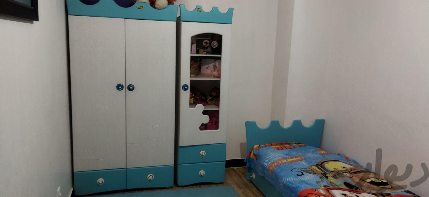 سرویس خواب کمد ویترین کودک|تخت و سرویس خواب|صباشهر, |دیوار