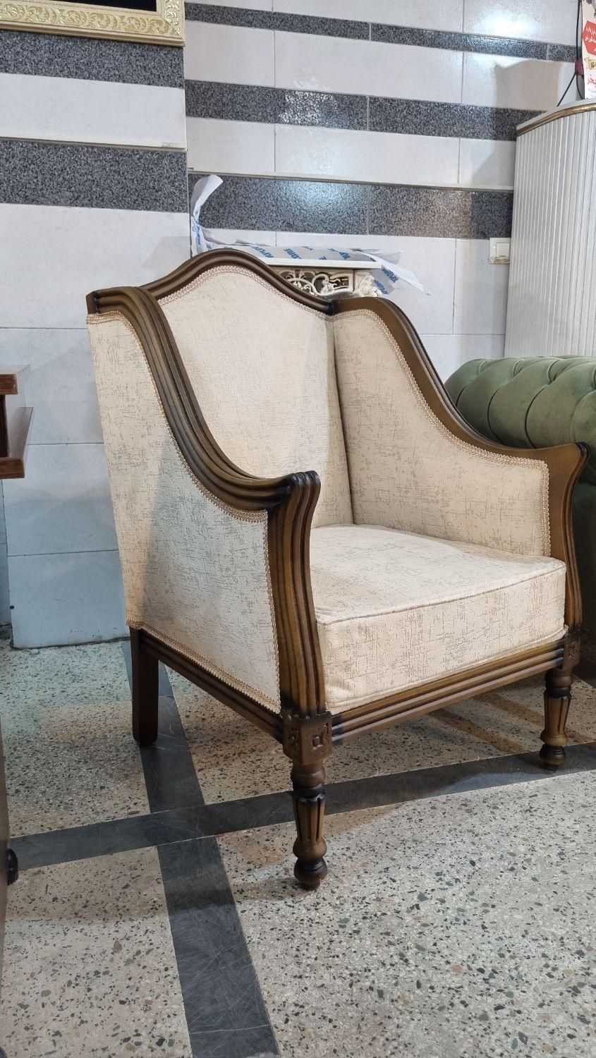 مبل کلاسیک کوئین چستر|مبلمان خانگی و میز عسلی|شاهین‌شهر, فردوسی|دیوار