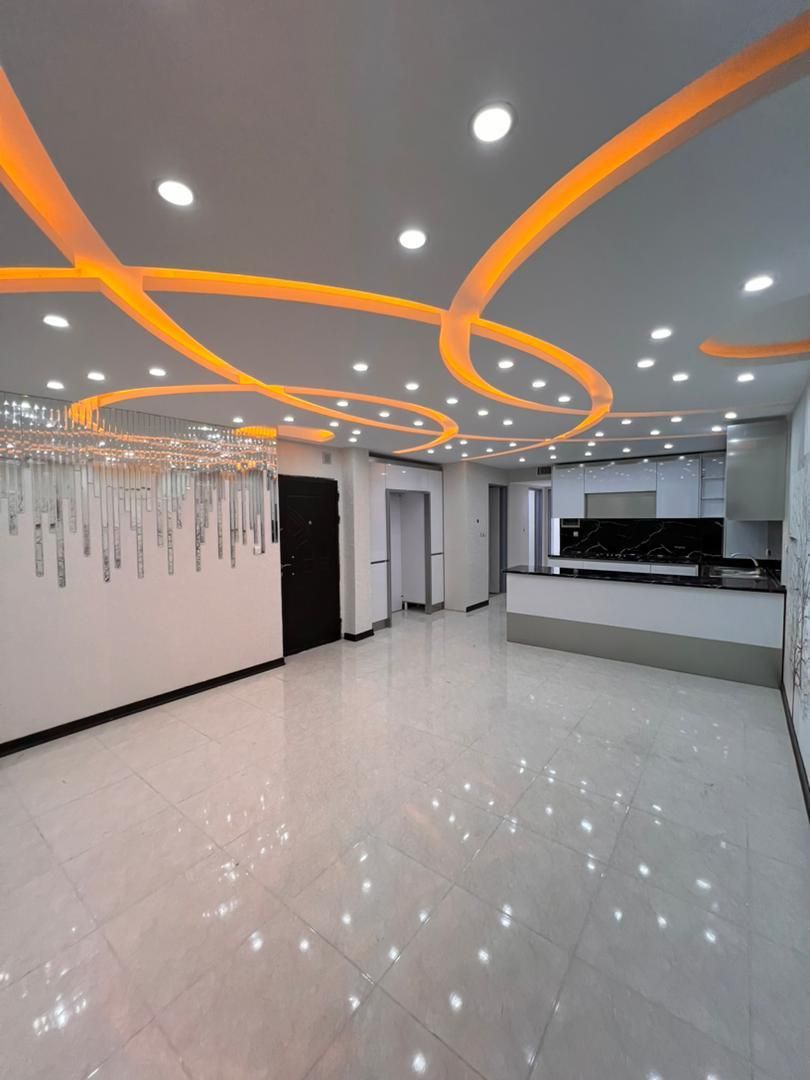 ۹۴ متر نما آجر/هر طبقه ۲ واحد/منطقه کوهپایه|فروش آپارتمان|پرند, |دیوار