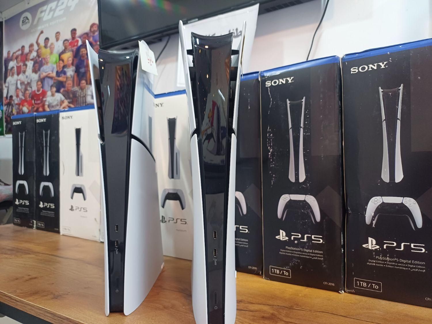 PS5 با دسته اضافه رنگ های مختلف|کنسول، بازی ویدئویی و آنلاین|مشهد, امامیه (شهرک غرب)|دیوار