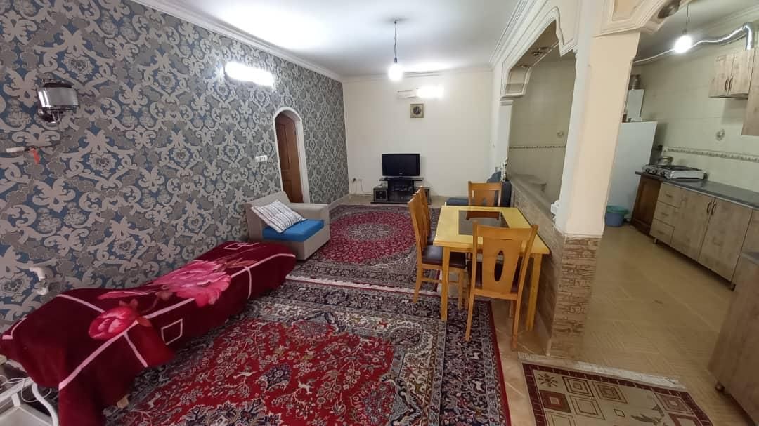 تکخواب در ایمان جنوبی|اجارهٔ کوتاه‌مدت آپارتمان و سوئیت|شیراز, گلشن|دیوار
