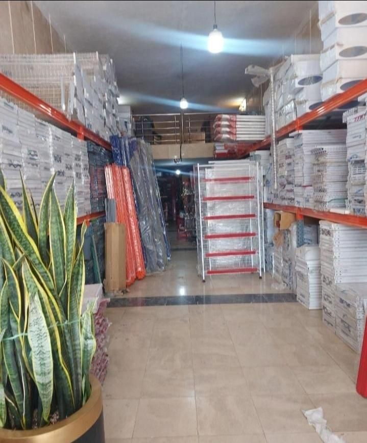 قفسه های فروشگاهی// لچکی لیبل دار|فروشگاه و مغازه|خرمآباد, |دیوار