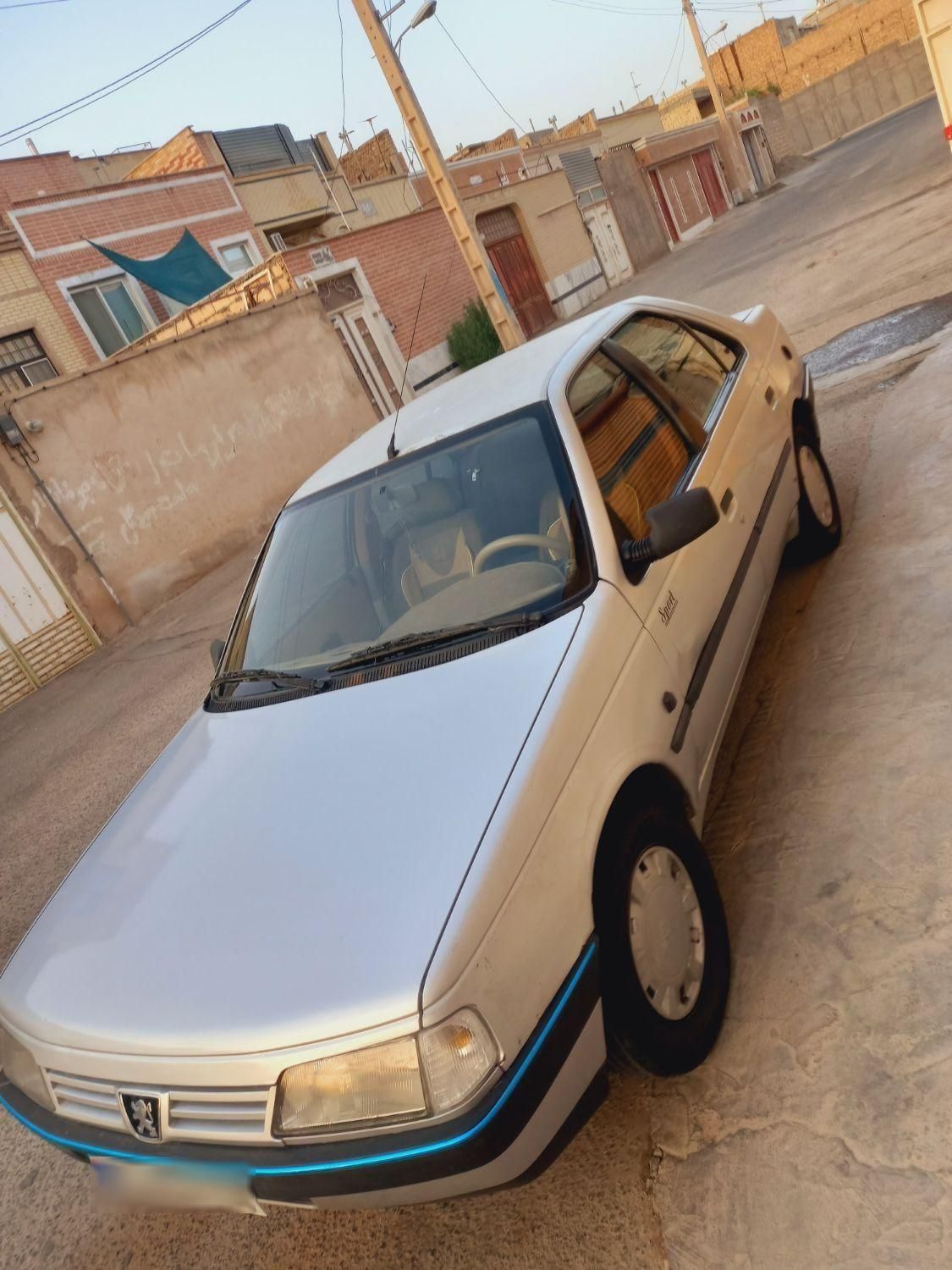 پژو 405 GLX - دوگانه سوز CNG، مدل ۱۳۸۸|خودرو سواری و وانت|کاشان, کاشان|دیوار