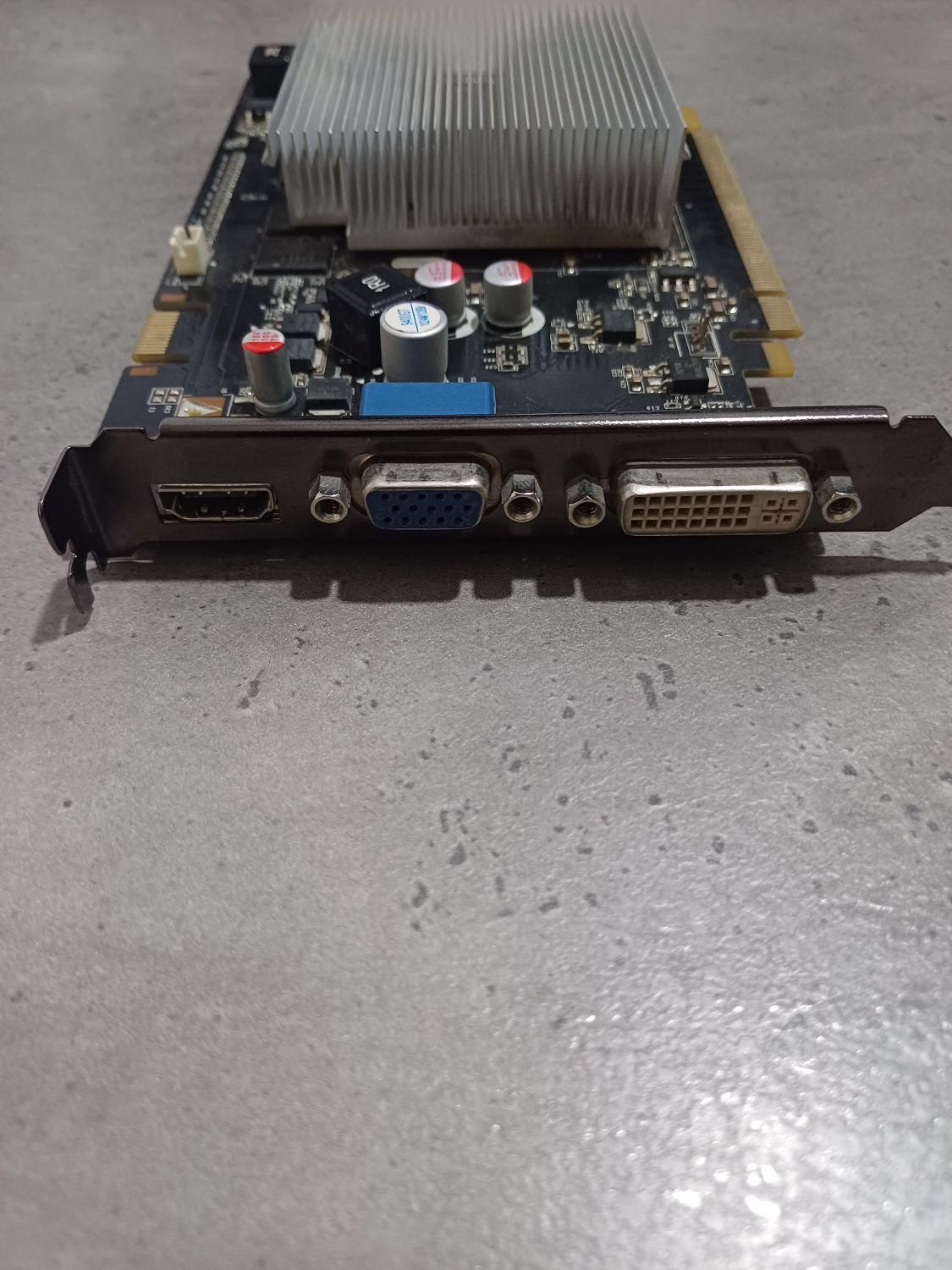 کارت گرافیک ۱ گیگ با کابل HDMI و DVI|قطعات و لوازم جانبی رایانه|اردبیل, |دیوار