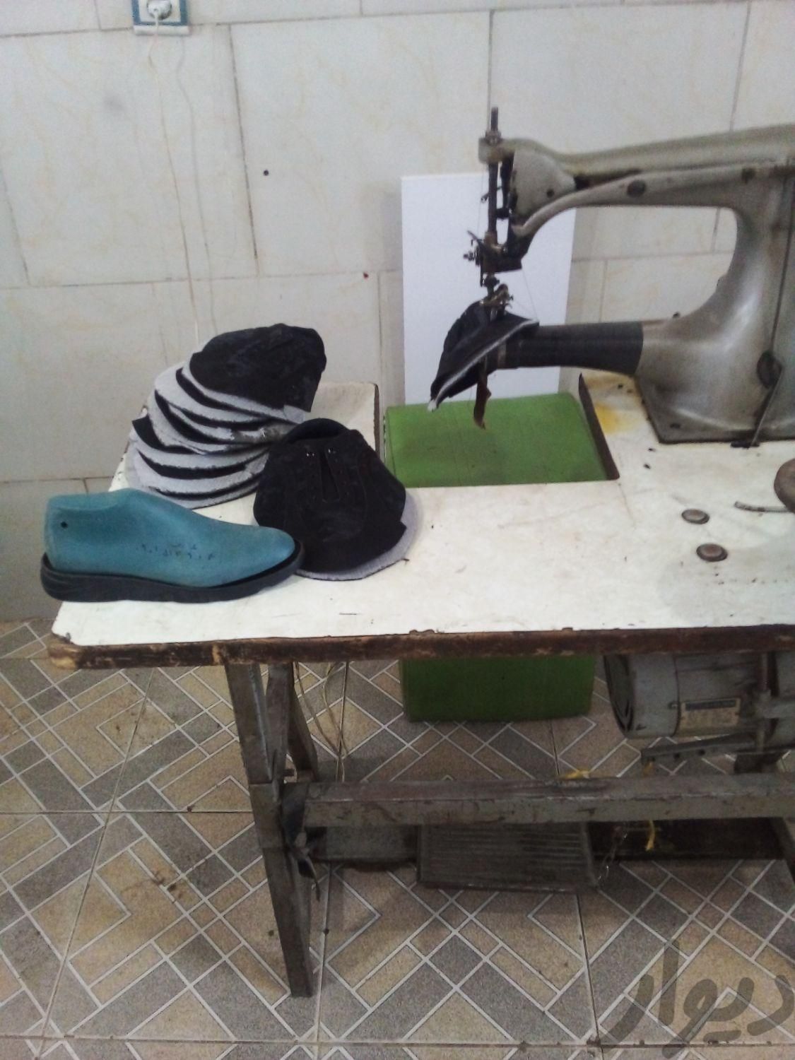 تولید کفش وتعمیر کیف کفش پزیرفته میشود