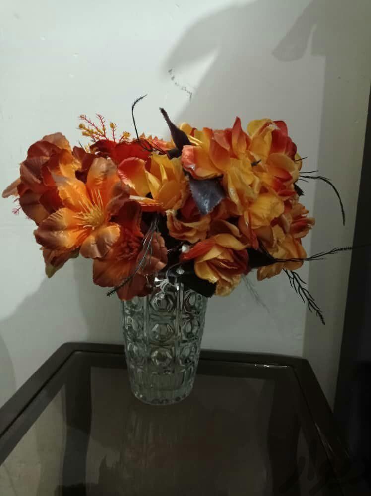 گل و گلدان درحدنو|گل مصنوعی|گنبد کاووس, |دیوار