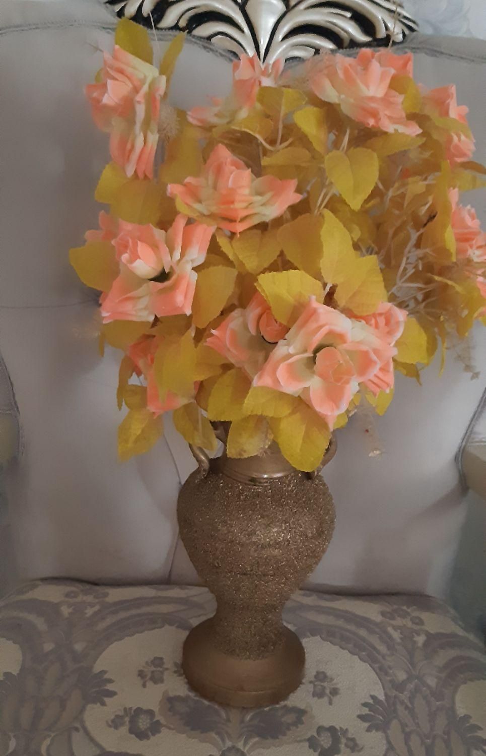 گلدان و گل مصنوعی|گل مصنوعی|پرند, |دیوار