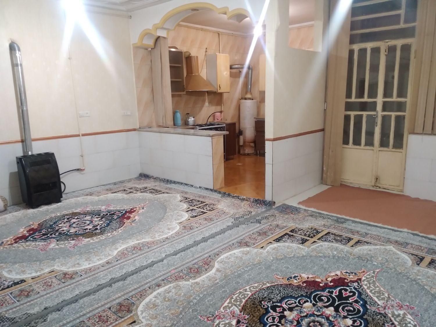 اجاره روزانه/هفتگی/ماهانه آپارتمان ۹۰ متری|اجارهٔ کوتاه‌مدت آپارتمان و سوئیت|یزد, |دیوار