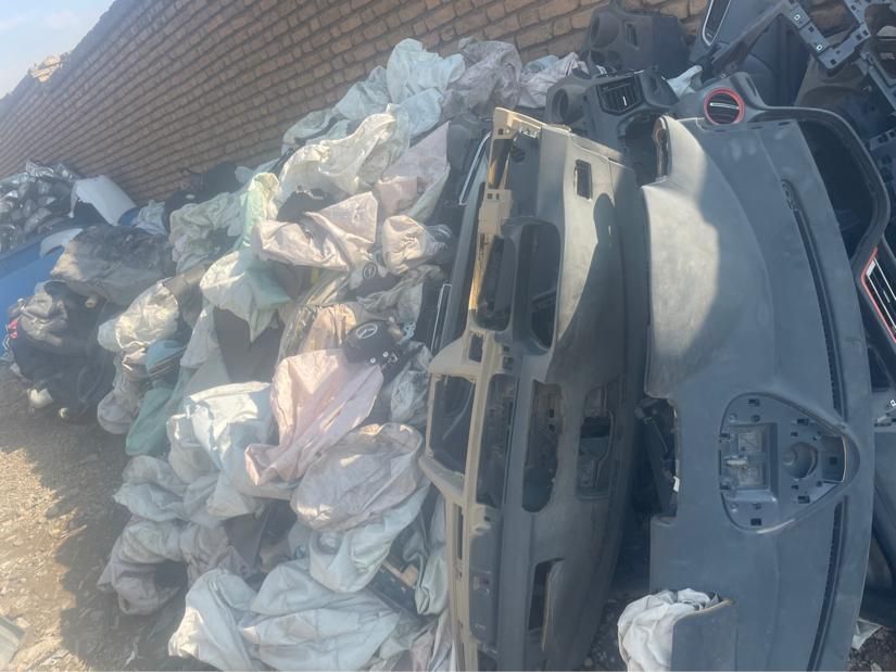 قطعات داغی اربک بدنه سپرجلو پنجره استوک|قطعات یدکی و لوازم جانبی|تهران, شهرک رضویه|دیوار