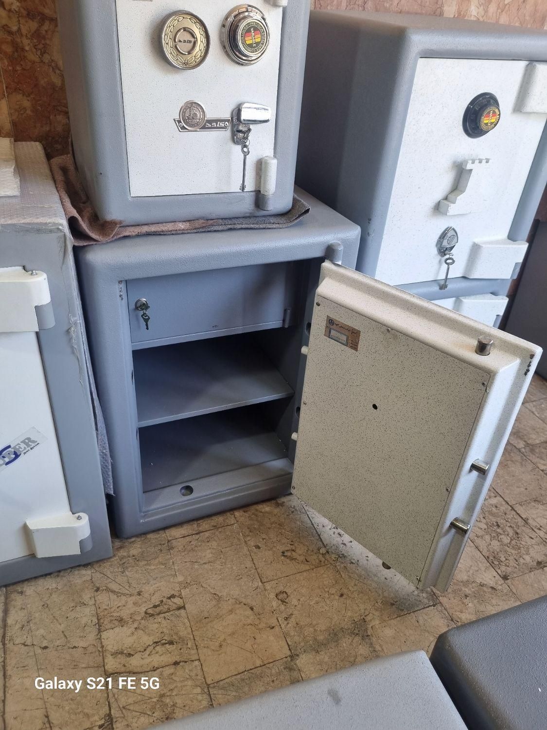 گاوصندوق کاوه اصل ۵۵۰Kr گاو صندوق ۸۰در۶۰|ابزارآلات|تهران, شهرک طالقانی|دیوار