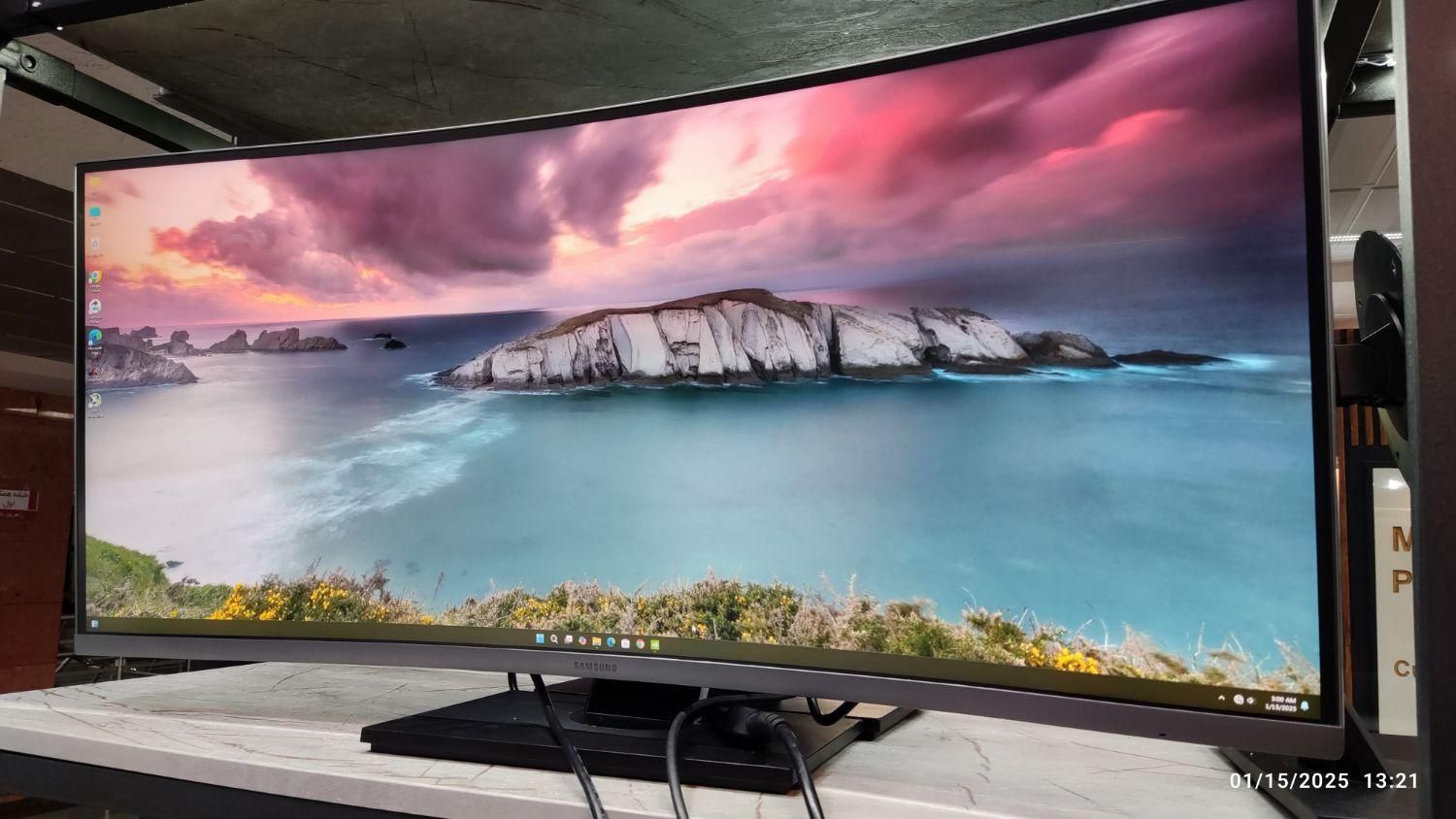 مانیتور ال ای دی ۳۴ منحنی گیمینگ Samsung 34 curved|قطعات و لوازم جانبی رایانه|تهران, میدان ولیعصر|دیوار