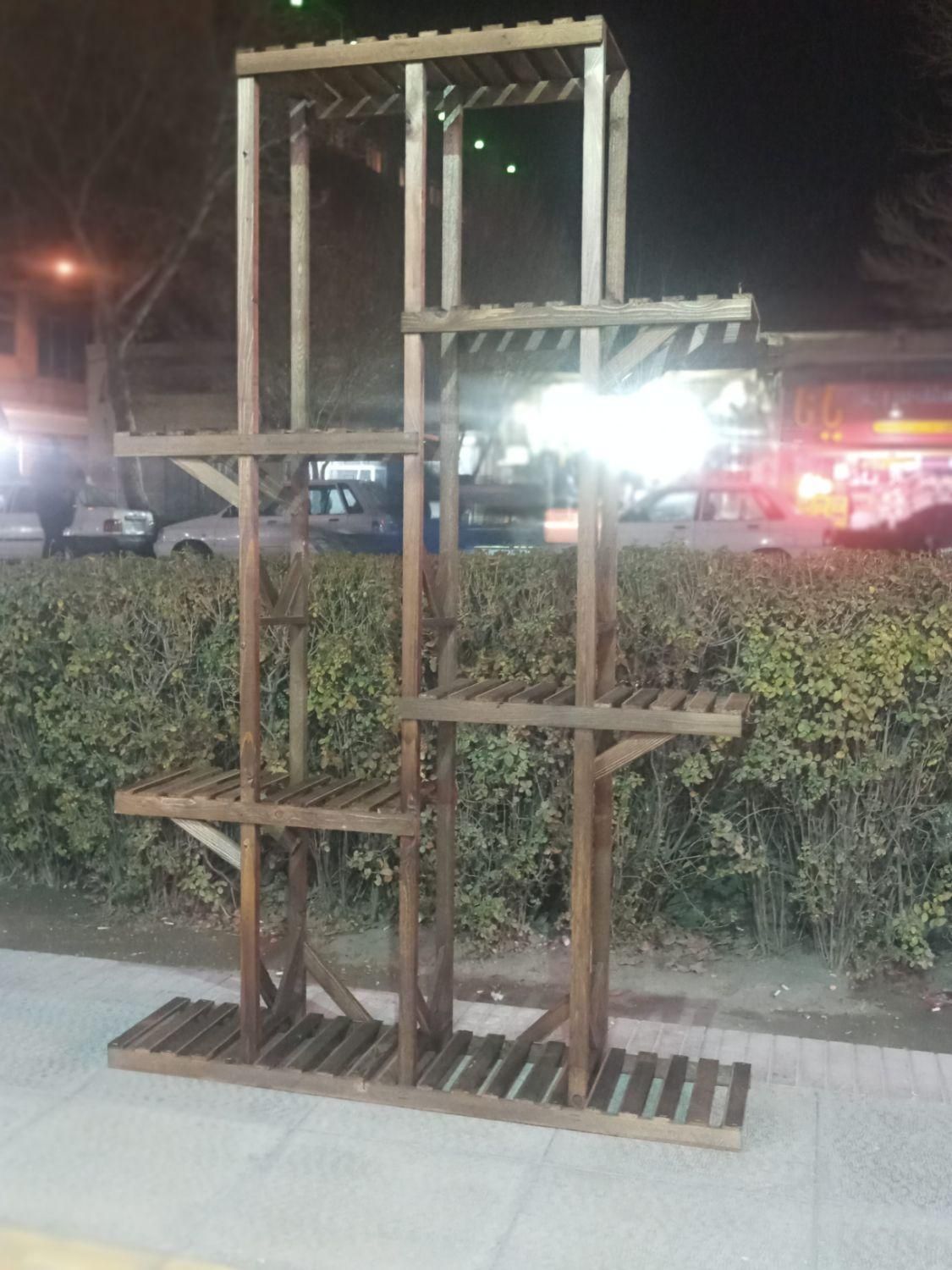 استند گل از جنس چوب روس ۶ طبقه برای ۱۵ عدد گلدان|گل و گیاه طبیعی|اصفهان, مصلی|دیوار
