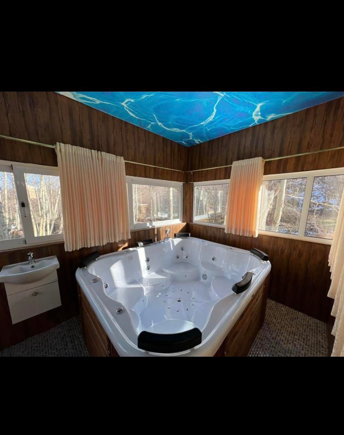 اجاره روزانه کلبه جنگلی با جکوزی شاندیز کد۵|اجارهٔ کوتاهمدت ویلا و باغ|مشهد, ملکآباد|دیوار