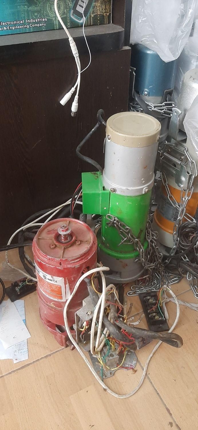 تعمیرات و نصب درب کرکره برقی|خدمات پیشه و مهارت|بوشهر, |دیوار