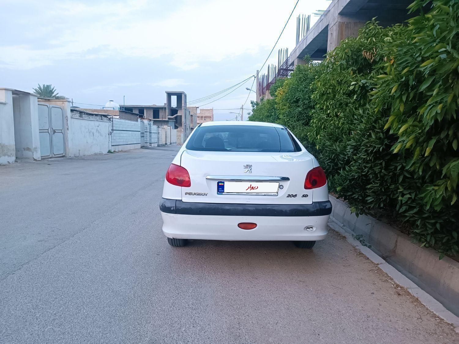 پژو 206 SD V8، مدل ۱۳۹۵|خودرو سواری و وانت|شیراز, منطقه هوایی شهید دوران|دیوار