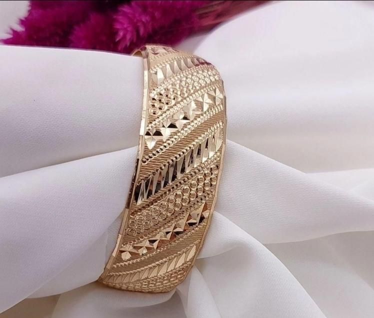 (فروشگاه بدلیجات آمیتیس) تکپوش طرح طلا(طلاروس)|بدلیجات|تبریز, |دیوار