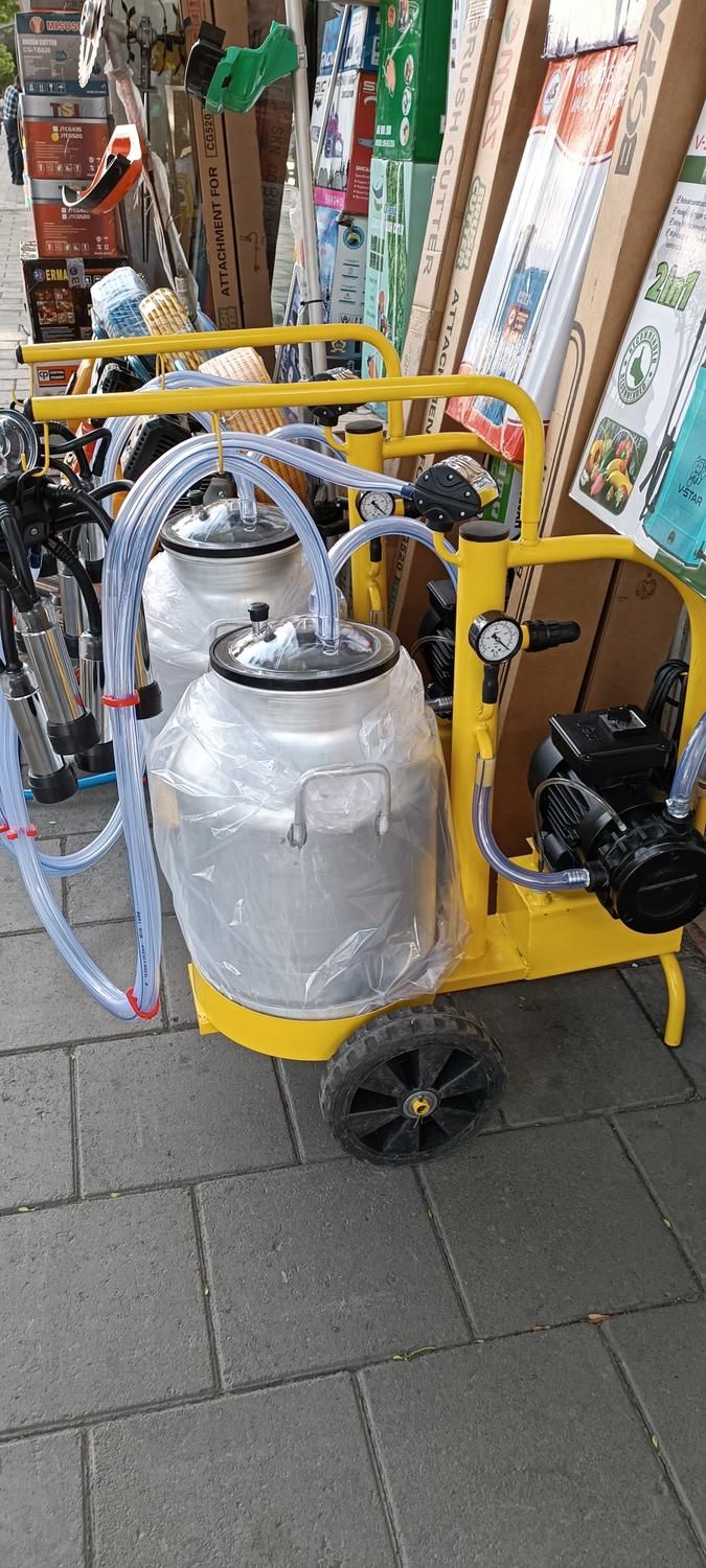 شیردوش برقی و دستی شیر دوش گاو بز دوش خامه گیر|ماشین‌آلات صنعتی|تهران, میدان ولیعصر|دیوار