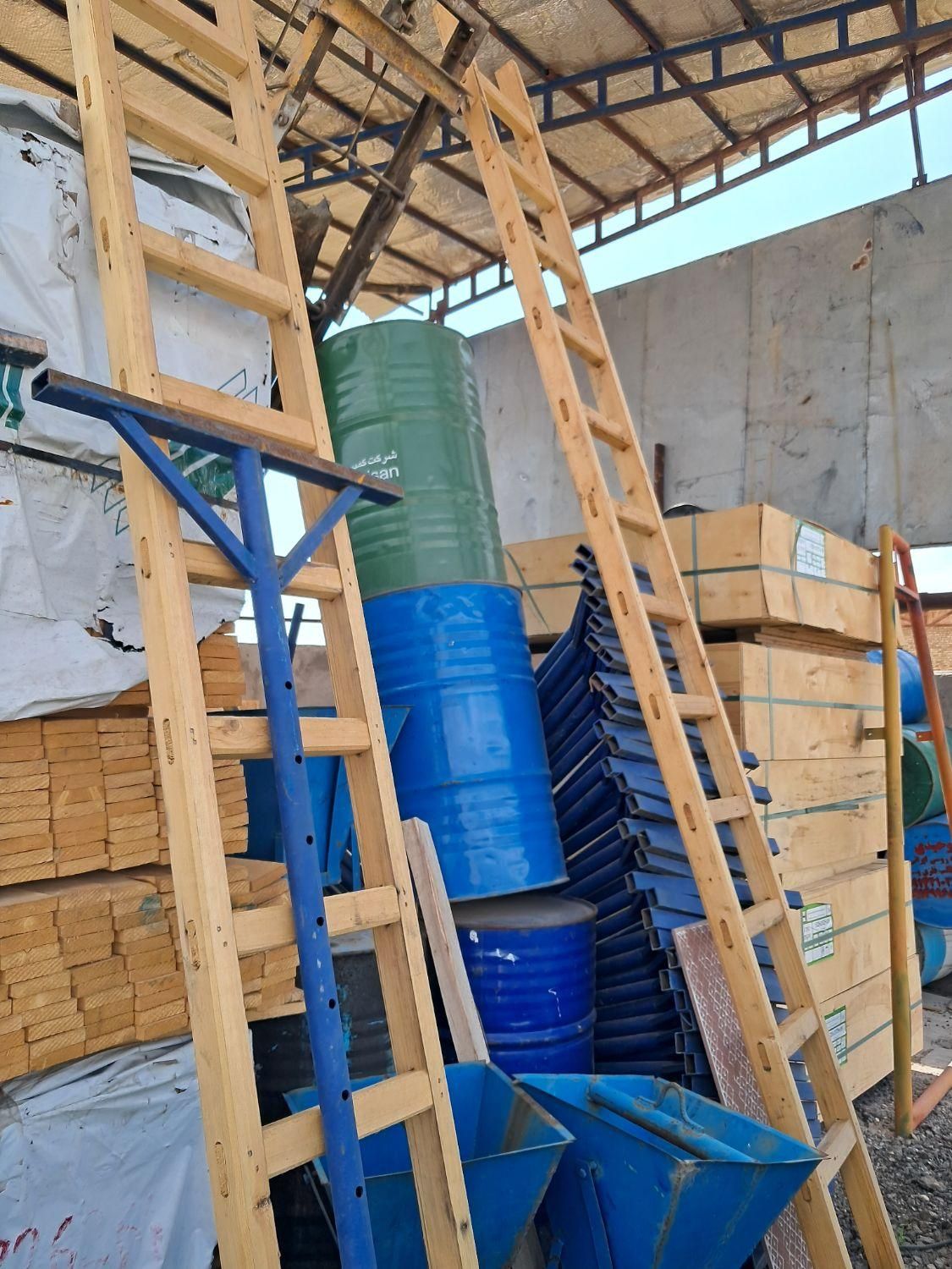 نردبان تخته جک فلزی چندلایی زیرپایی بشکه قالب|ابزارآلات|تبریز, |دیوار