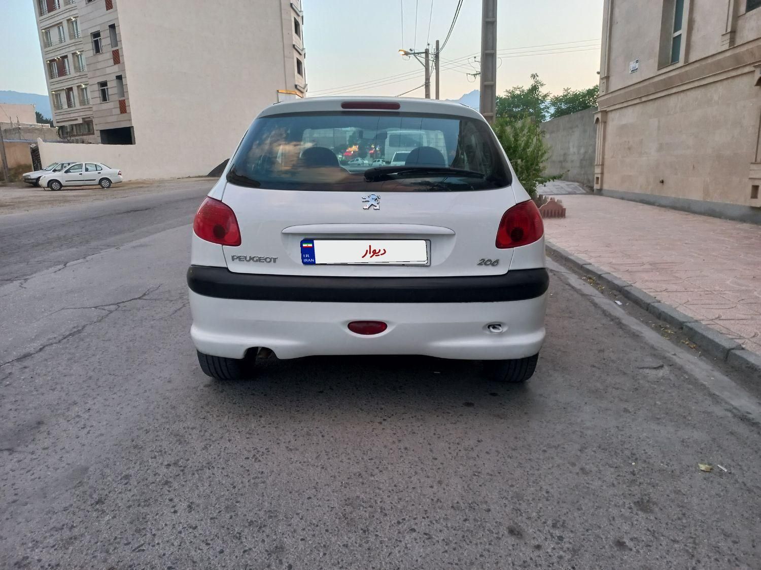 پژو 206 تیپ ۲، مدل ۱۳۹۰|خودرو سواری و وانت|همدان, |دیوار