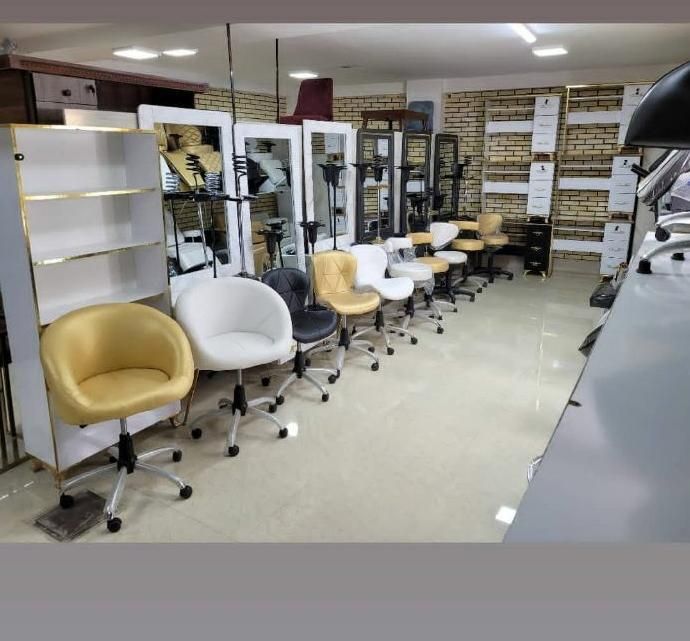 صندلی اصلاح کوپ آینه و میز سالن آرایشگاه زیبایی|آرایشگاه و سالنهای زیبایی|ارومیه, |دیوار