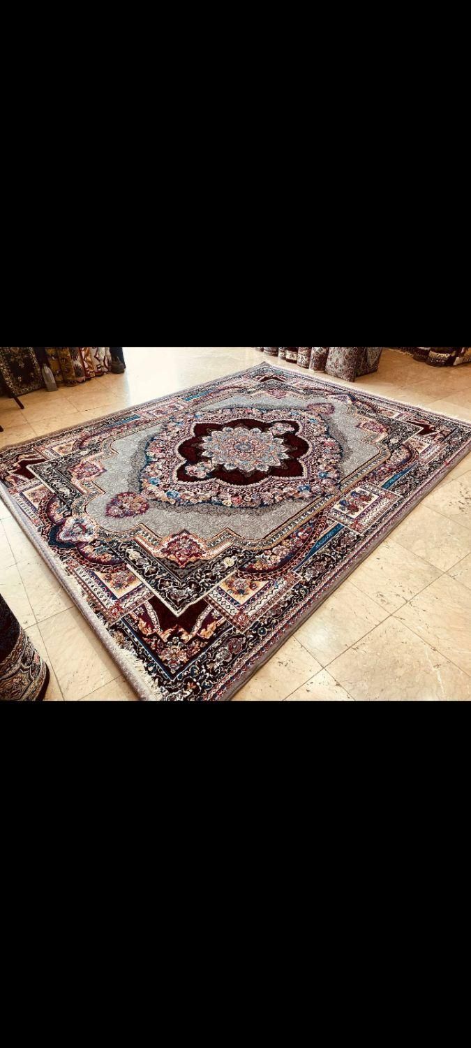 فرش زاینده|فرش|اصفهان, سنبلستان|دیوار