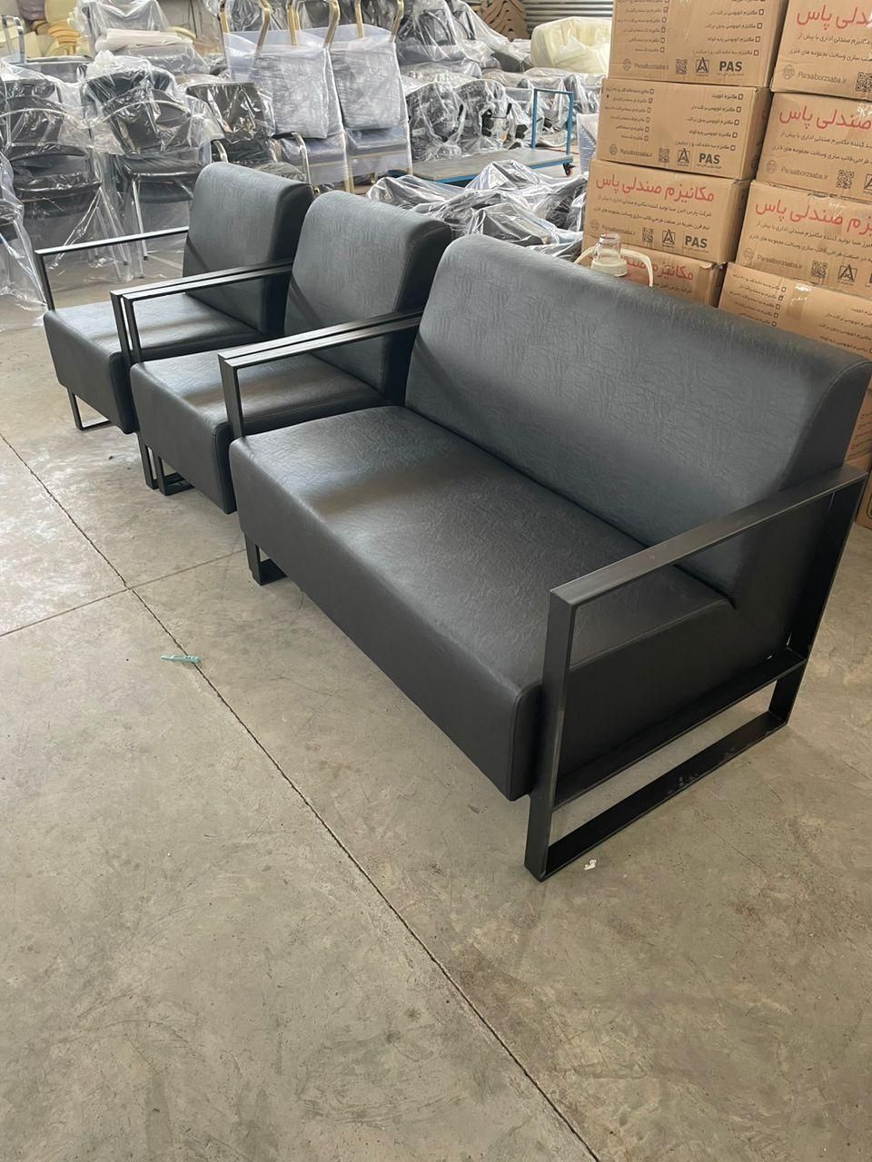 نیم ست اداری میز اداری مدیریتی صندلی انتظار گردان|مبلمان اداری|مشهد, عامل|دیوار