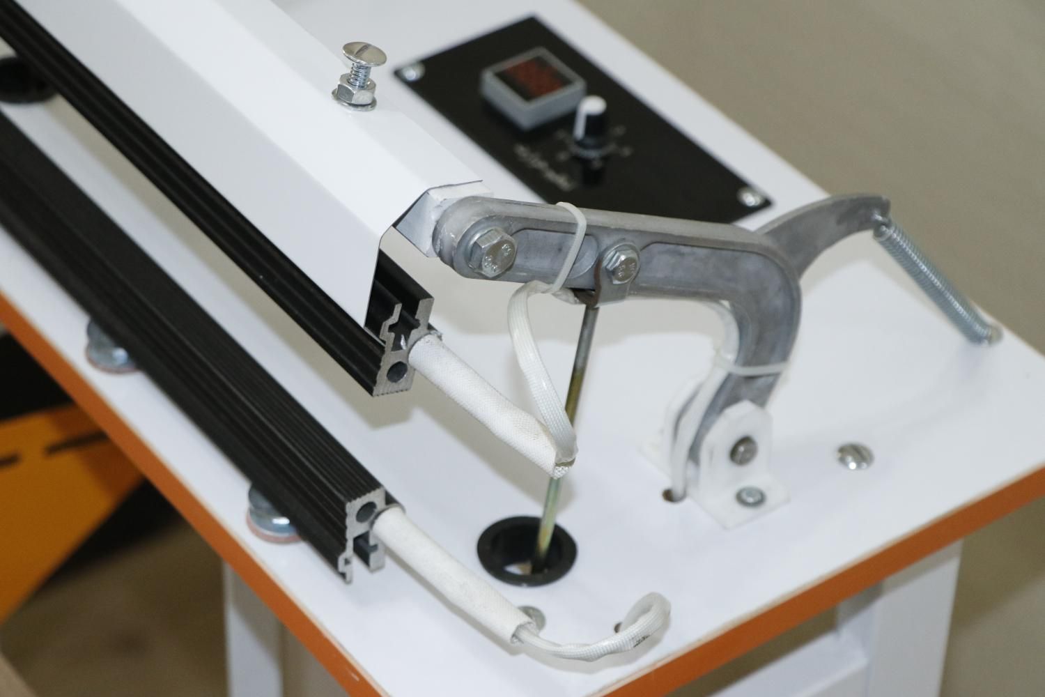 دستگاه پرس پدالی/دوخت نایلون 2 دوخت و 5خط پلاستیک|ماشینآلات صنعتی|تهران, آذربایجان|دیوار