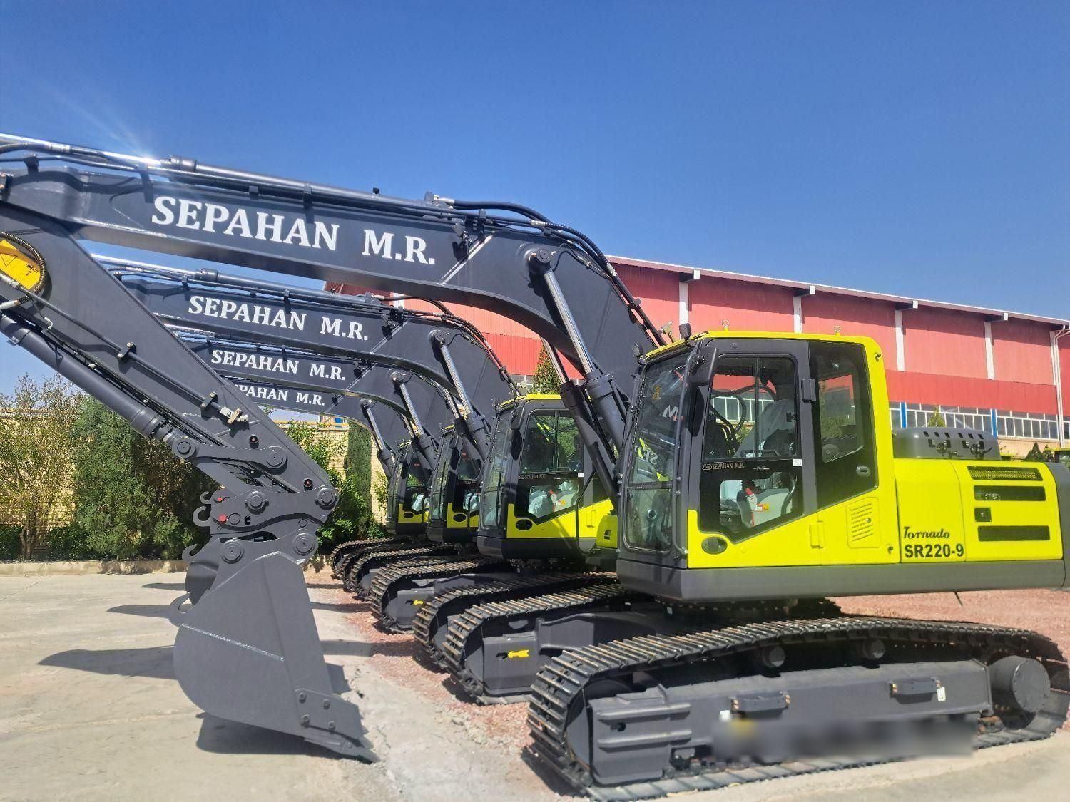 فروش بیل مکانیکی چرخ زنجیری 220 SEPAHAN|خودرو سنگین|تهران, سهروردی|دیوار